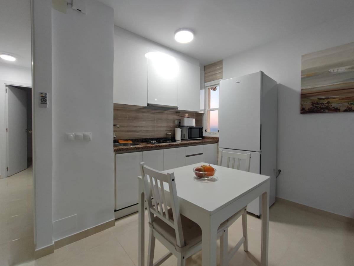Hercules Paradise 531 Apartamento Con Vistas Al Mar Mediterraneo En Benalmadena A Pasos Del Centro Y Su Vibrante Zona Comercial Disfruta De Una Experiencia Unica En La Costa Del Sol Malaga Andalucia Well-Connected To The Airport Bagian luar foto
